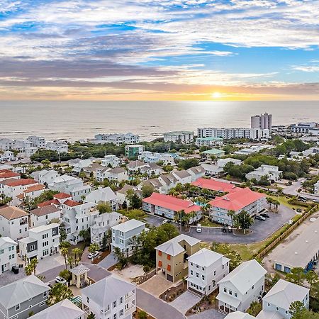 סנטה רוזה ביץ' Shellabrate Good Times A Brand New Home For 2024 Only 3 Blocks To The Beach With Community Pool מראה חיצוני תמונה